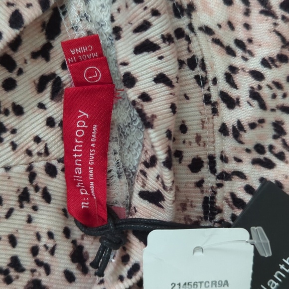 N:PHILANTHROPY NWT ANIMAL PRINT SWEATSHIRT LARGE - Picture 4 of 6